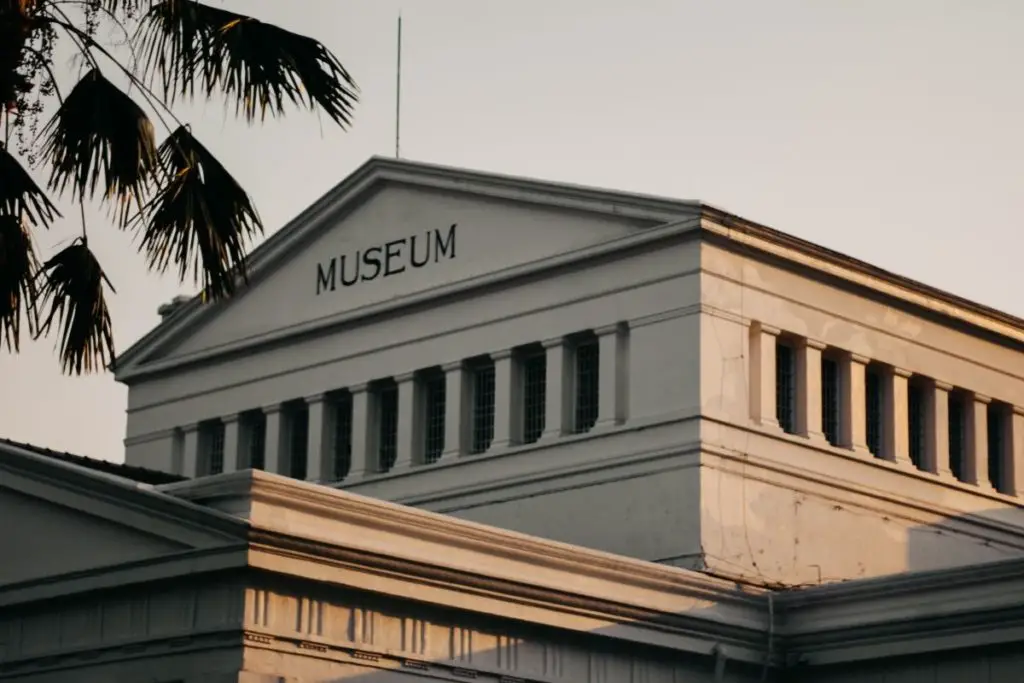 Visit Museums