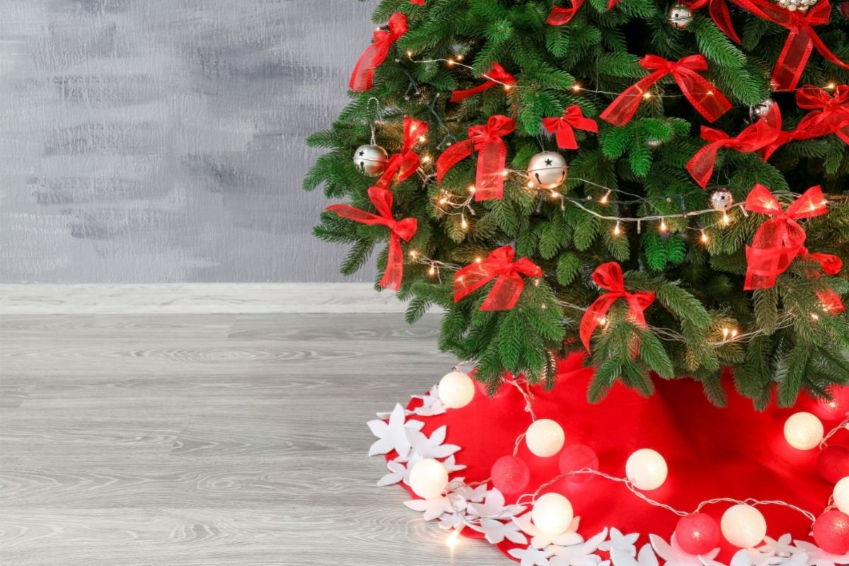 14 Of The Best Christmas Tree Skirts