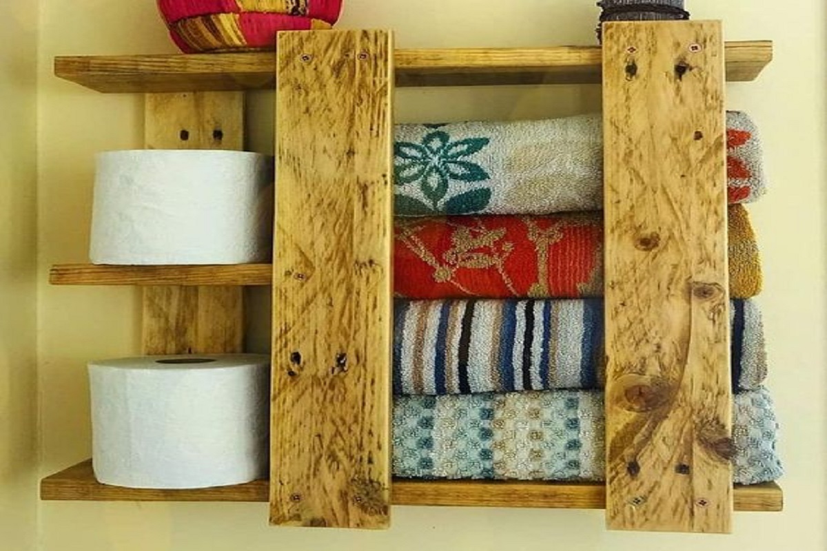 33 Towel Storage Ideas For Your Bathroom